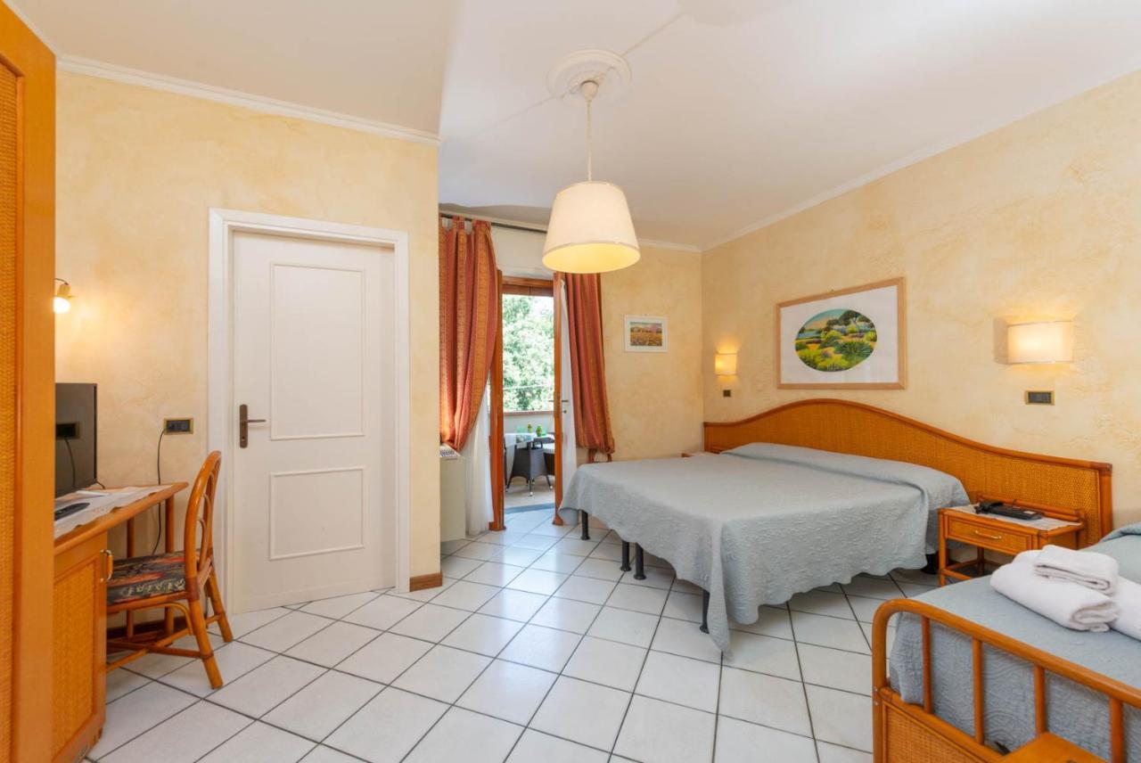 Hotel Kyrton Forte dei Marmi Exterior photo