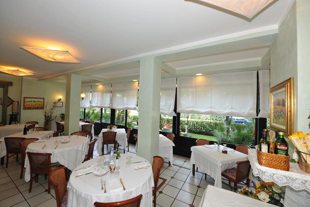 Hotel Kyrton Forte dei Marmi Exterior photo