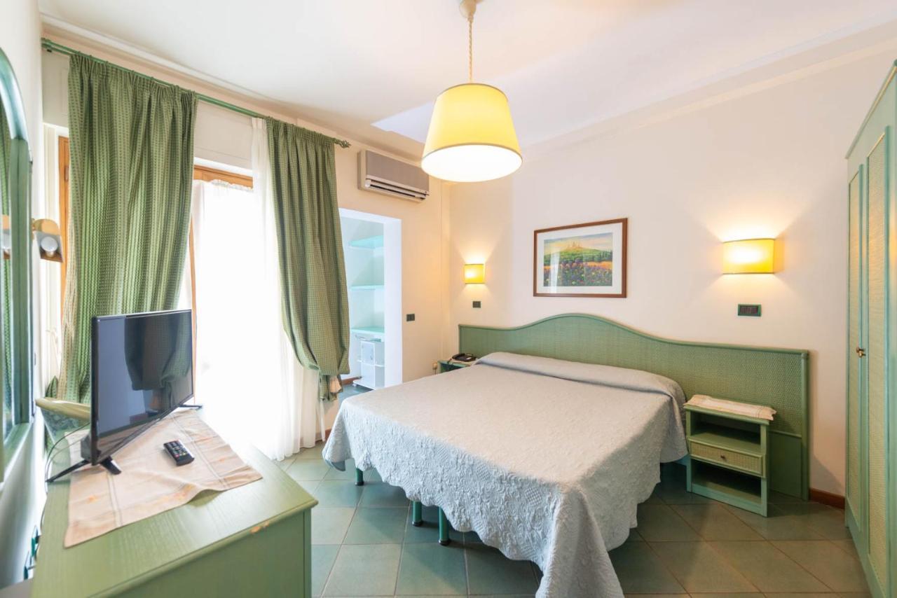 Hotel Kyrton Forte dei Marmi Exterior photo